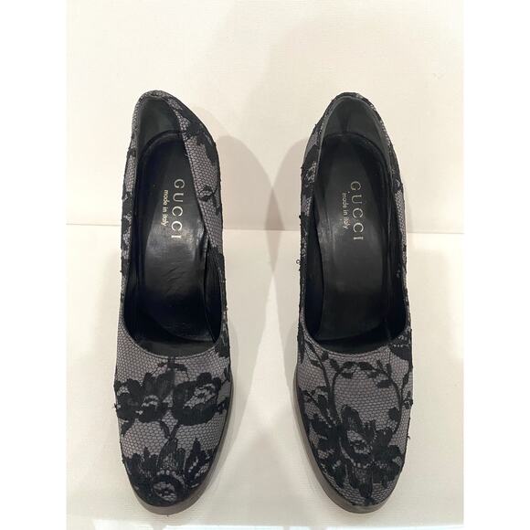 Early 00's Tom Ford Gucci Lace/Silk Platform Heels - Picture 2 of 4
